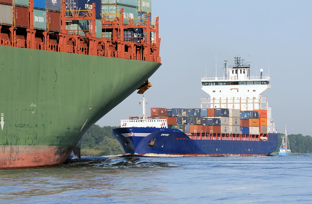 7971 Containerschiff EMPIRE - Schiffsverkehr auf der Elbe bei Hamburg | Bilder von Schiffen im Hafen Hamburg und auf der Elbe
